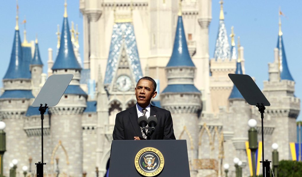 Na Disney, Obama promete visto 40% mais rápido 