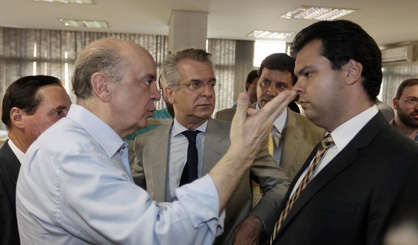 Mesmo sem unanimidade, PSDB adia prévias para 25 de março