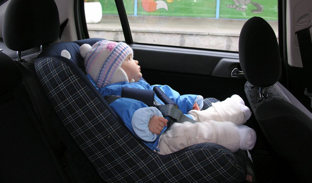 Cadeirinhas reduziram mortes de crianças em mais de 40%