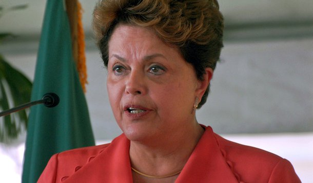 Dilma anuncia redução da tropa brasileira no Haiti