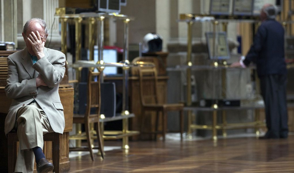 Espanha em recessão e Grécia à deriva