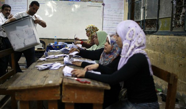 Egípcios voltam às urnas no segundo e último dia de eleições