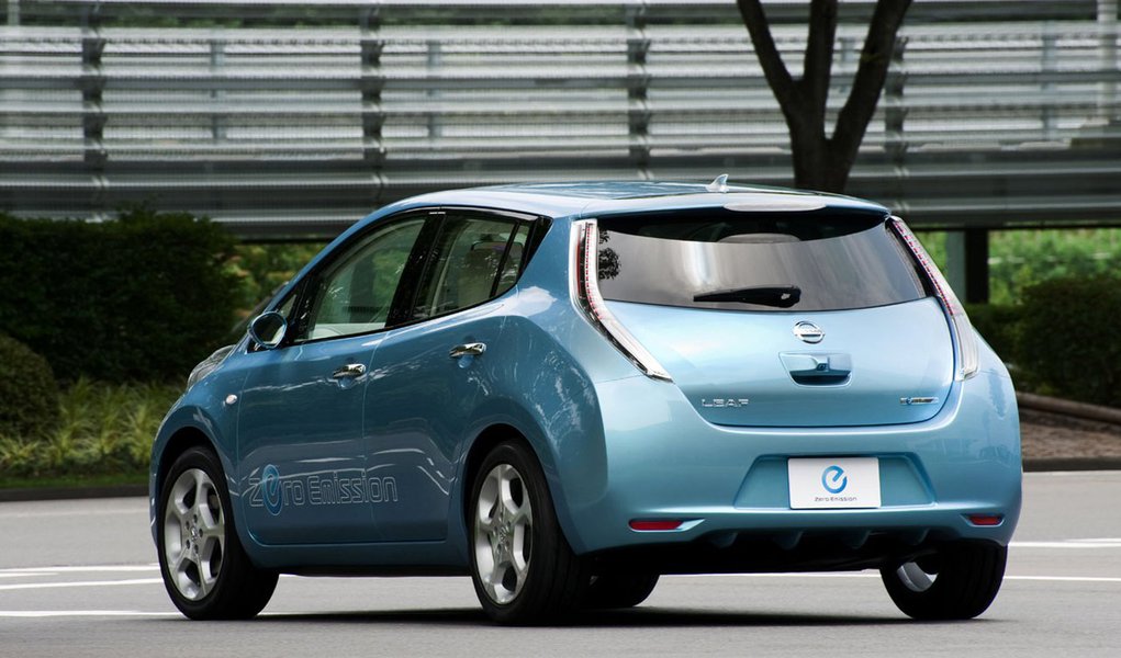São Paulo lança projeto piloto de táxis elétricos