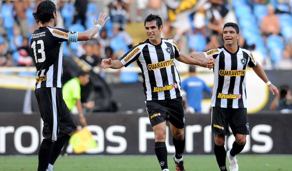 Botafogo goleia Bonsucesso e assume liderança do Grupo A