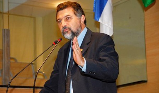 Múcio Magalhães é o novo líder do PT na Câmara