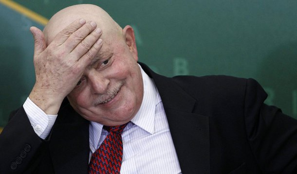 Lula continua internado em SP, sem previsão de alta