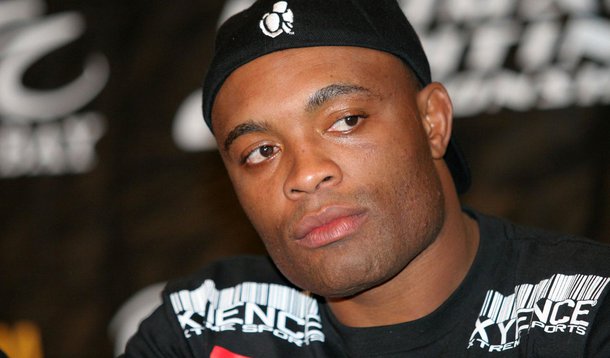 Anderson Silva lança biografia e declara: “O mundo é gay”