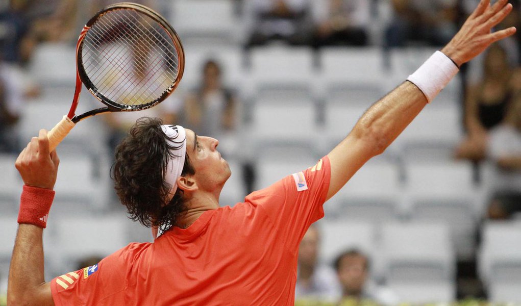 Belucci sobe quatro posições no ranking da ATP