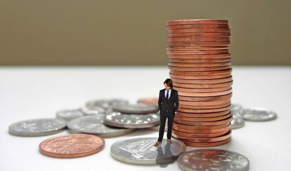 Mutirão para renegociar dívidas