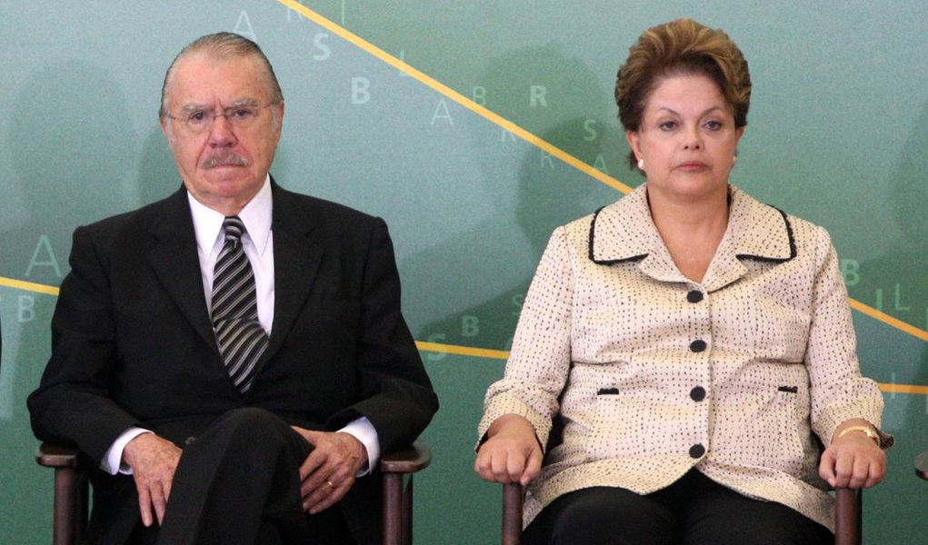 Agora sem Sarney, Dilma suspende votações