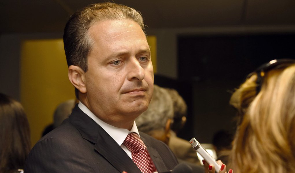 A decisão foi de Dilma, garante Eduardo Campos