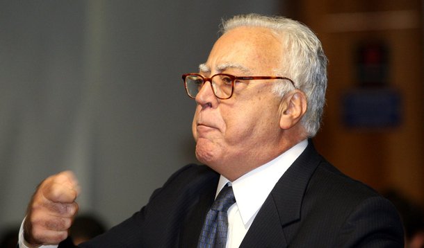 Teixeira denuncia encontro de Cavendish com integrantes da CPI