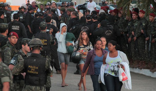 Fotógrafo do 247 relata rendição dos PMs 