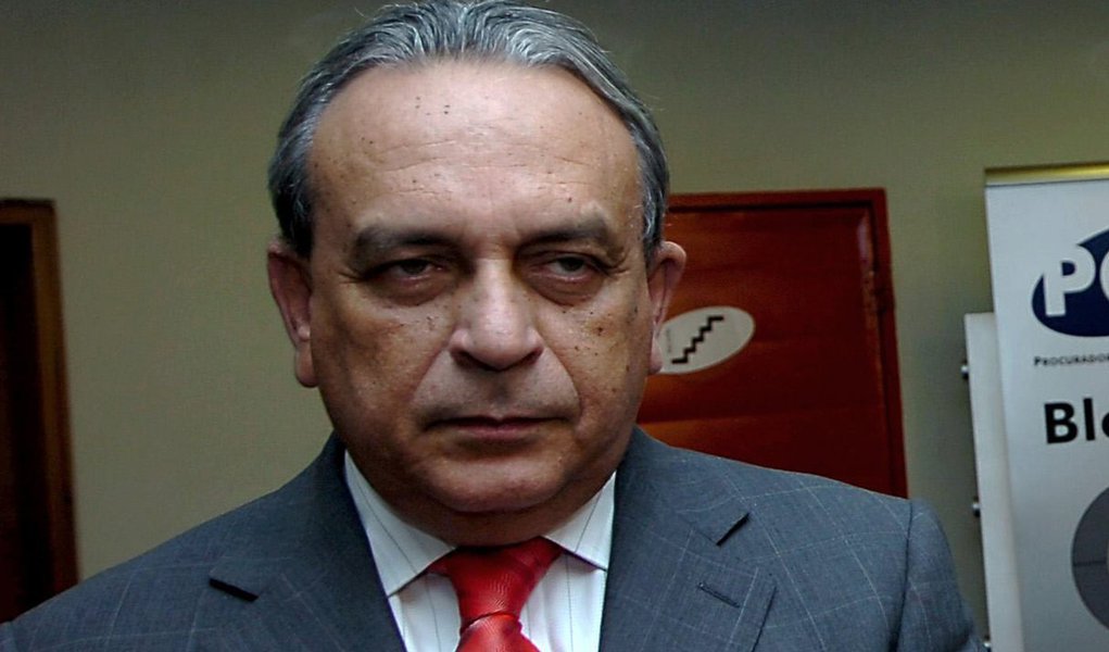 Tuiteiro, Sérgio Guerra detona o Governo Dilma