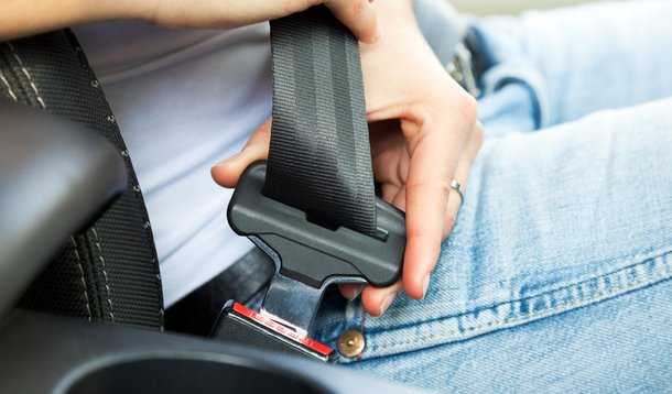 A cada 5 minutos um motorista é pego sem cinto em BH