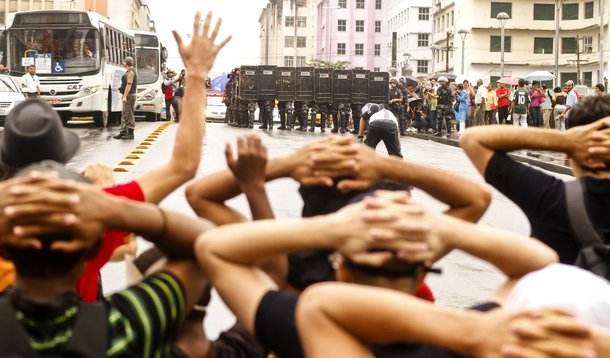 Protesto: três detidos e vários feridos 