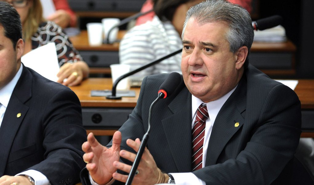 Democrata revela CNPJs diferentes entre empresa citada pela IstoÉ e que realizou doação para a sua campanha