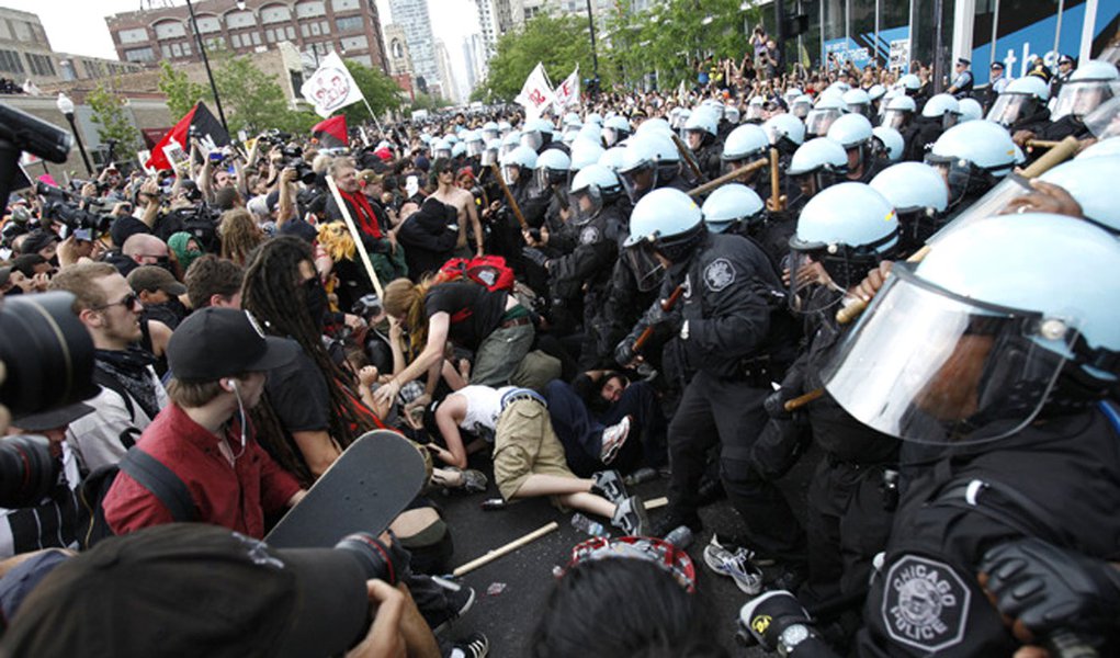 Manifestação anti-Otan acaba com 45 detidos em Chicago