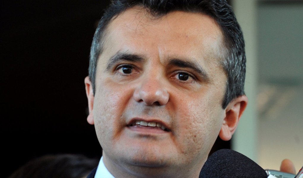 Presidente de Banco do NE é acusado de desvio de verba