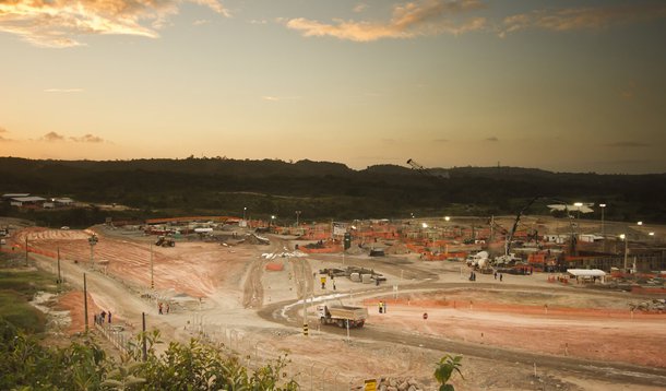 Trabalhadores da Arena da Copa estão em greve