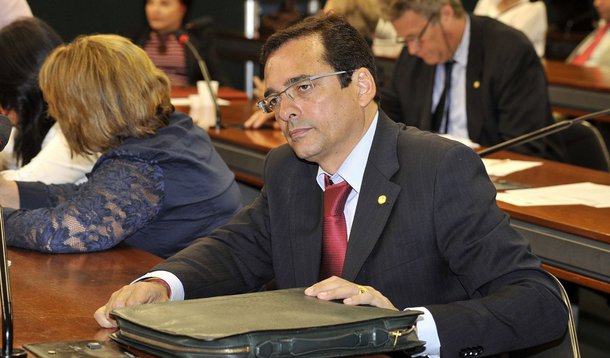 Protógenes quer a CPI do Cachoeira, ma non tropo