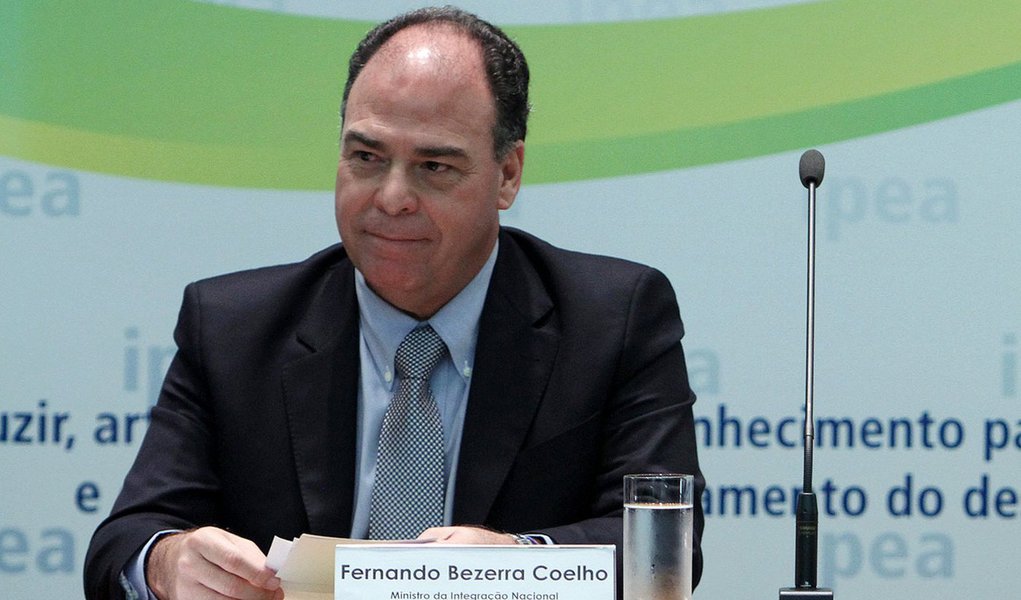 FBC aprova aproximação de Eduardo e Jarbas