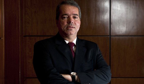 Ricardo Flores renuncia à presidência da Previ