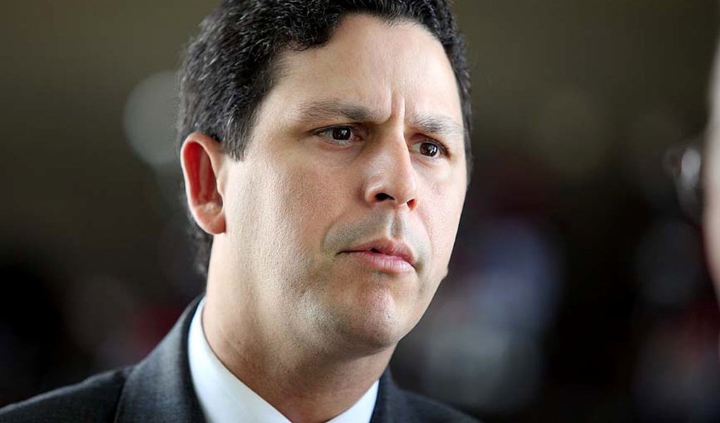 Oposição critica regime diferenciado para o PAC