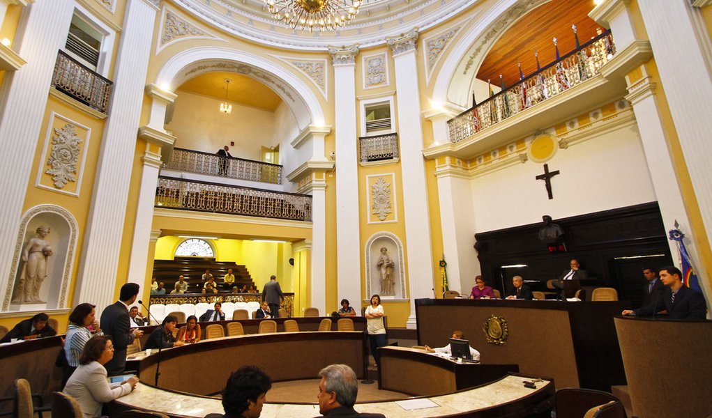 Alepe encerra o ano com mais de 3 mil projetos votados