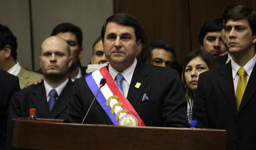 Vice assume presidência do Paraguai