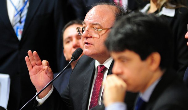 Vaccarezza: “O procurador-geral deve explicações”
