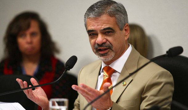 Humberto vê tentativa de  "atropelar" Conselho de Ética