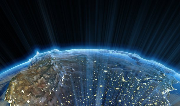 Mergulho espacial - Entre auroras boreais e austrais