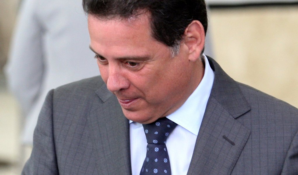 Perillo pede conversa privada com membros da CPI