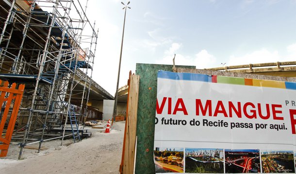 Via Mangue: atraso pode empurrar a obra para 2014