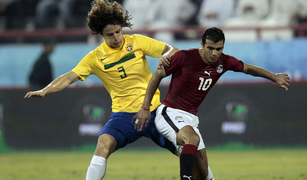 Com dois de Jonas, Brasil vence último amistoso do ano