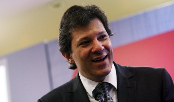 PT anuncia Haddad como candidato à Prefeitura de SP
