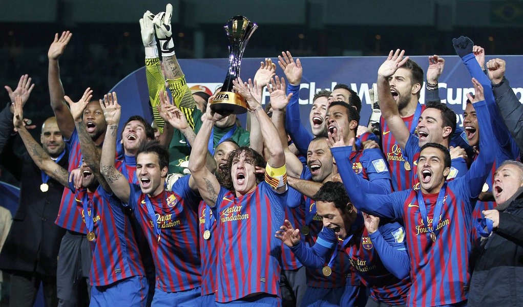 Barcelona goleia e faz 4 a 0 no Santos