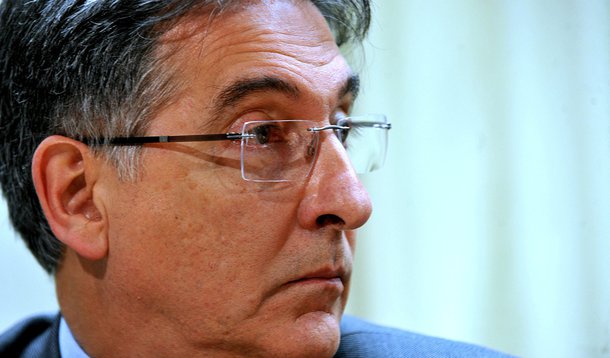 Base articula-se para derrubar convite a Pimentel