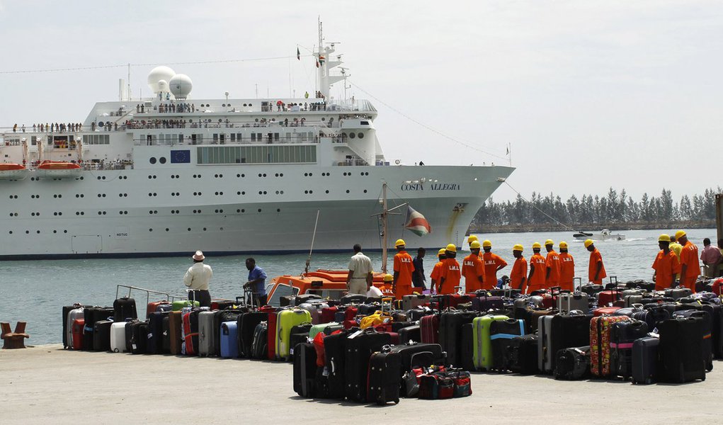 Navio Costa Allegra chega ao arquipélago das Seychelles