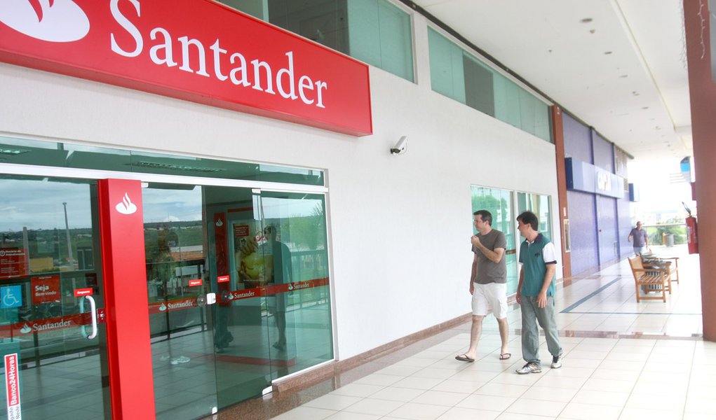 Qatar Holding vende participação no Santander Brasil por R$ 2,3 bi