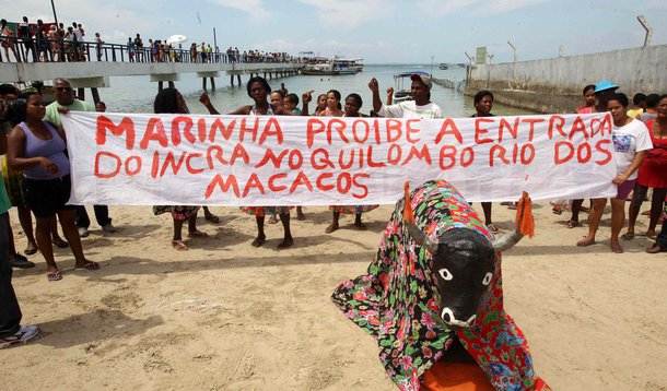 Quilombolas aproveitam presença de Dilma para protestar