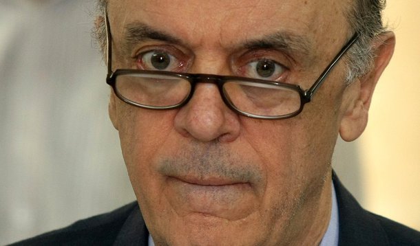 Indefinição de José Serra fragmenta tucanos