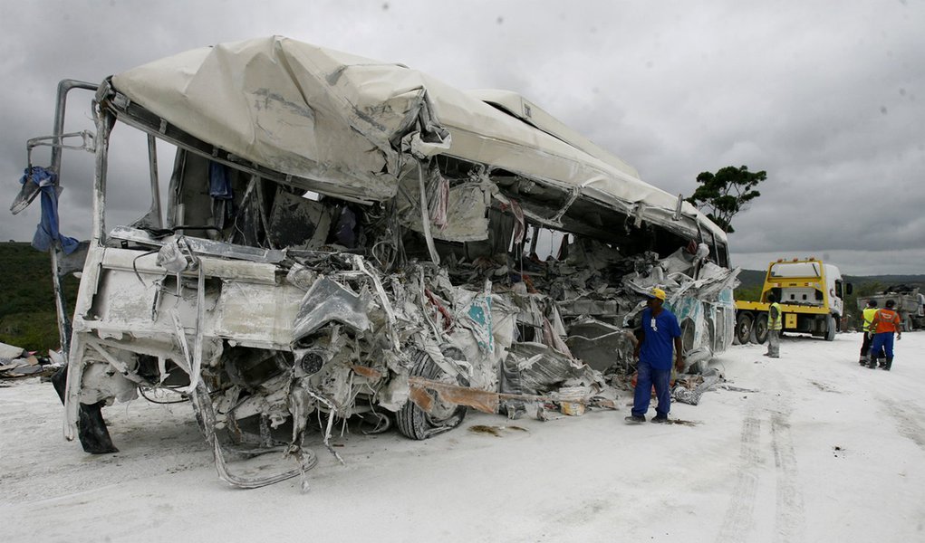 Acidente no interior da Bahia deixa 36 mortos e 11 feridos