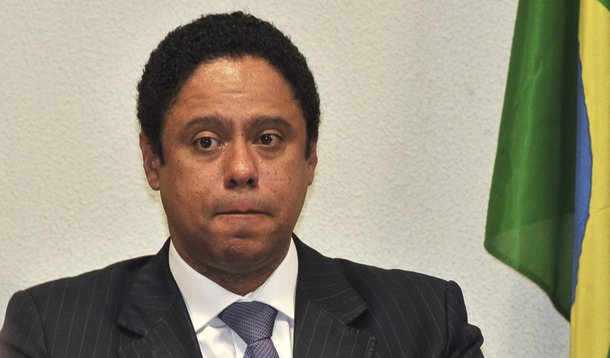 Documentos apontam ligação entre Orlando Silva e PM delator