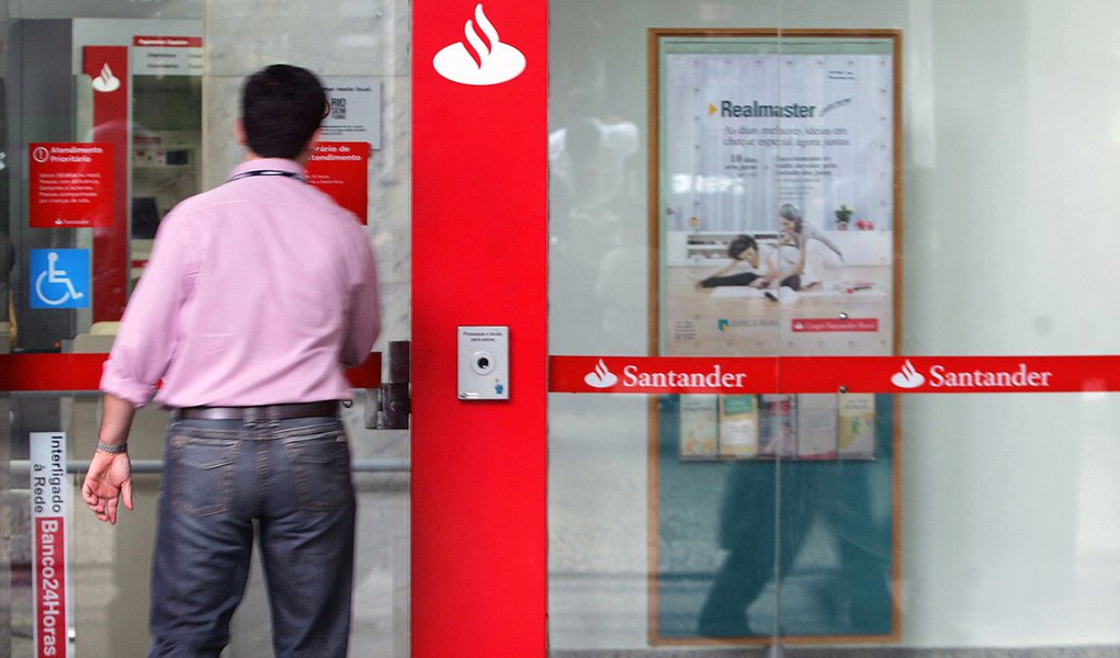 Santander é líder no ranking de reclamações do Banco Central