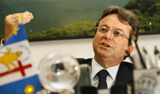 “Acho irresponsabilidade a gente fazer uma disputa de espaços”