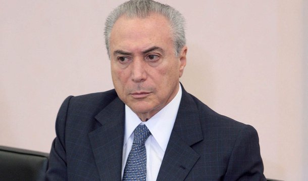 Temer retira vesícula em cirurgia em São Paulo