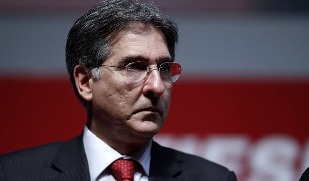 Base age para derrubar convocação de Pimentel na Câmara