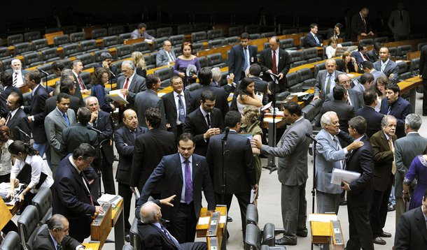Câmara deve votar Lei Geral da Copa nesta quarta